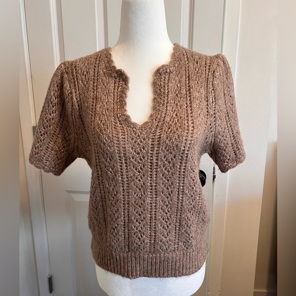 Brown knit tee, Size S. - Picture 1 of 5